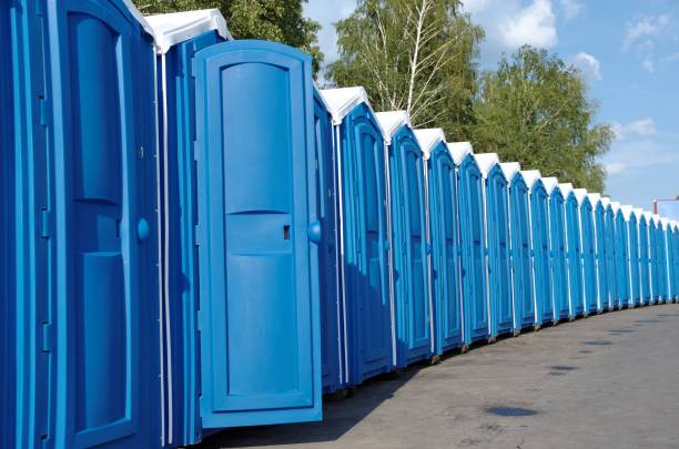 Best Portable toilet rental for construction  in Versailles, MO